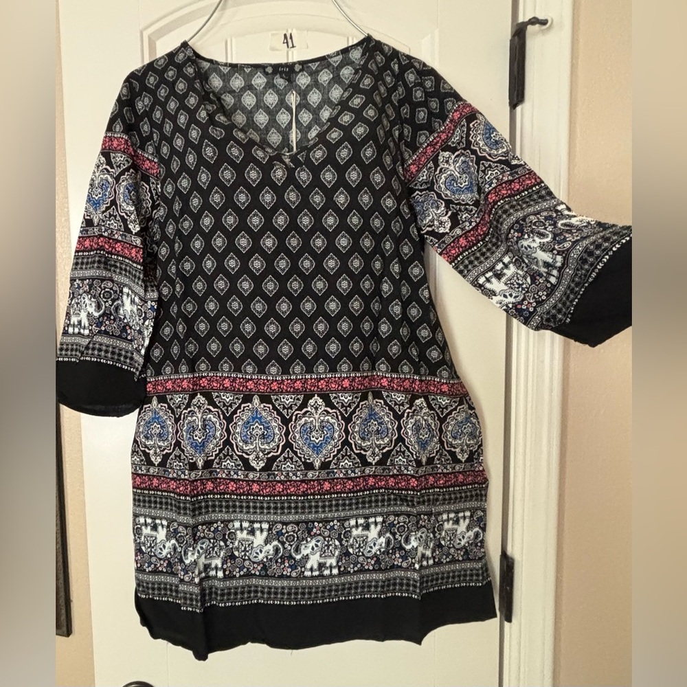 Iris Bohemian style. Basic Black and Blue Patterned Tunic